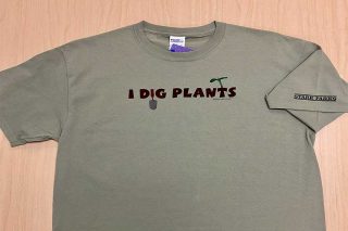 I Dig Plants written on front of shirt