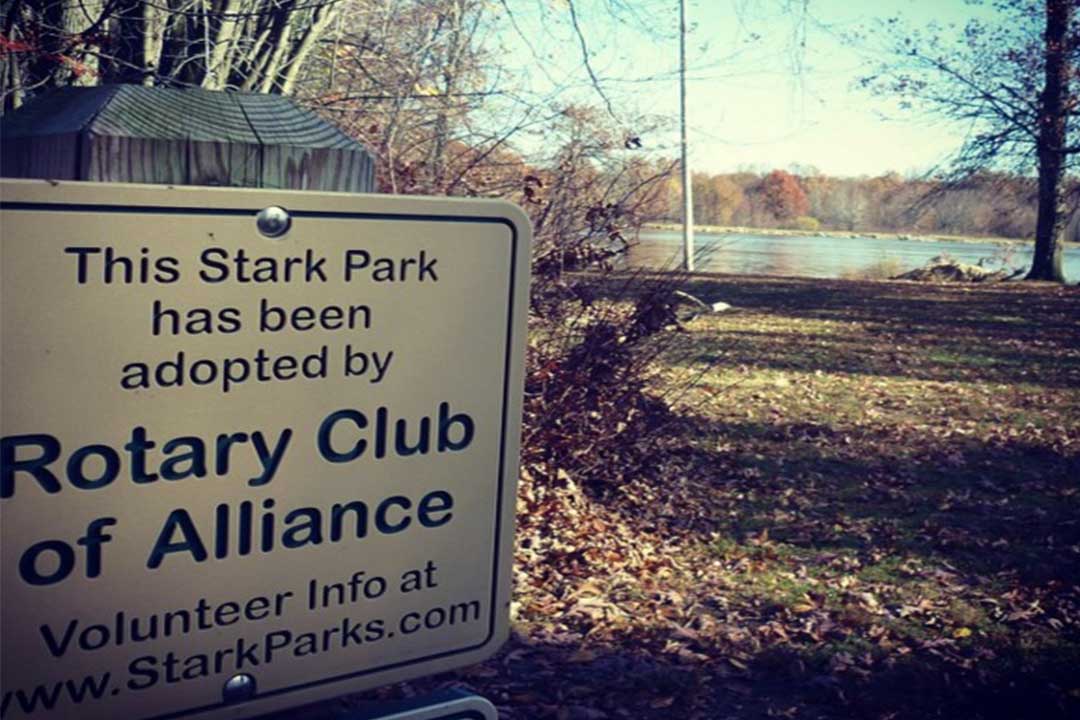 Rotary Club Adopt a Trail Sign