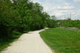 Limestone Trail next to creek